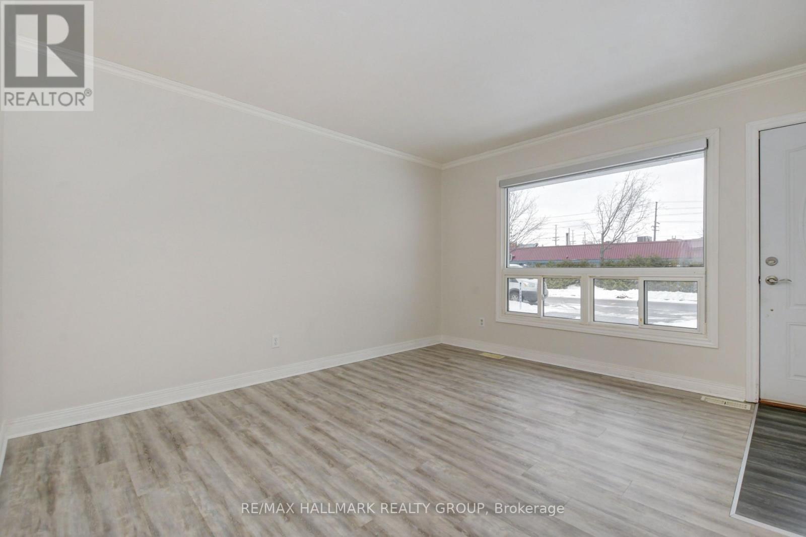 2223 Martha Avenue, Ottawa, ON - Indoor Photo Showing Other Room