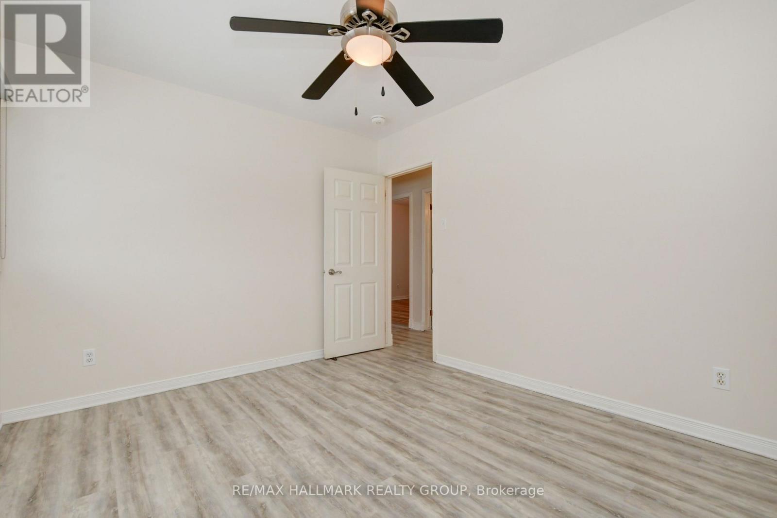 2223 Martha Avenue, Ottawa, ON - Indoor Photo Showing Other Room