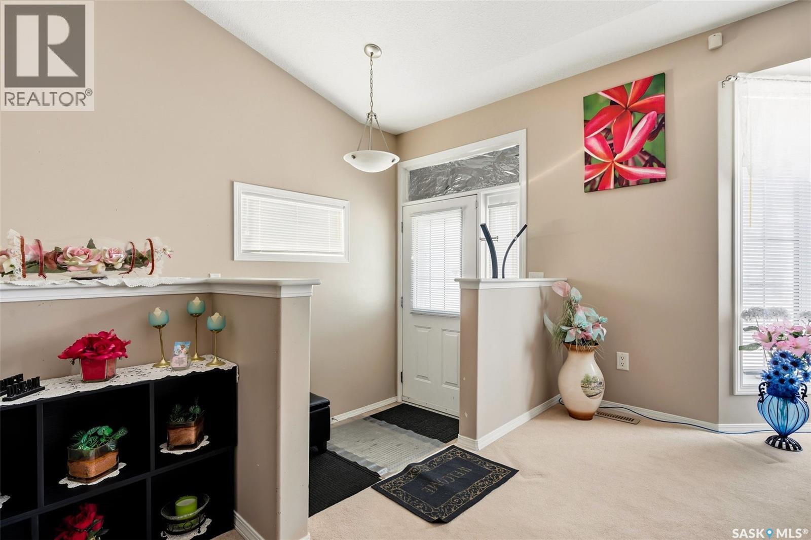 1007 Cypress Way, Regina, SK - Indoor Photo Showing Other Room