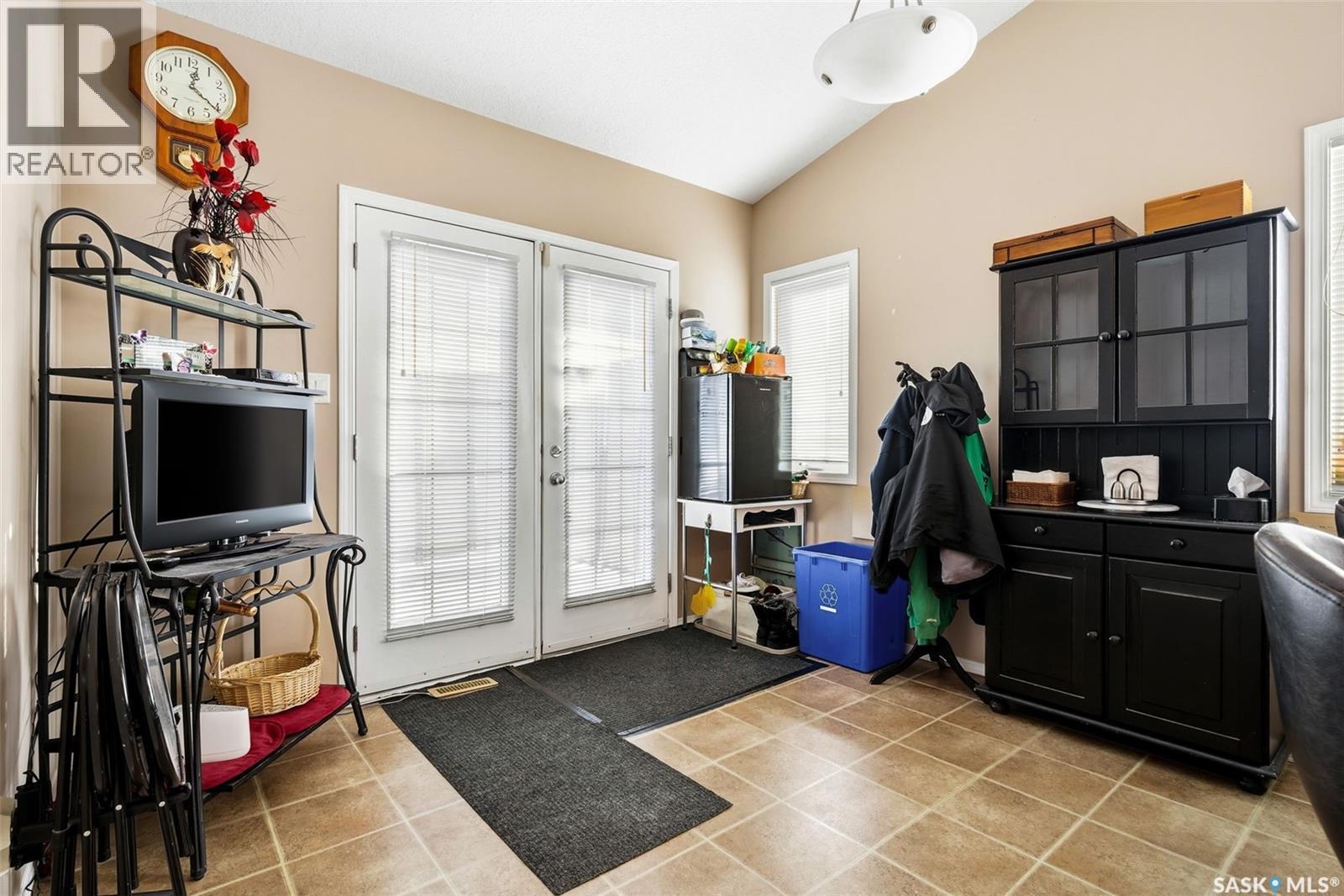 1007 Cypress Way, Regina, SK - Indoor Photo Showing Other Room