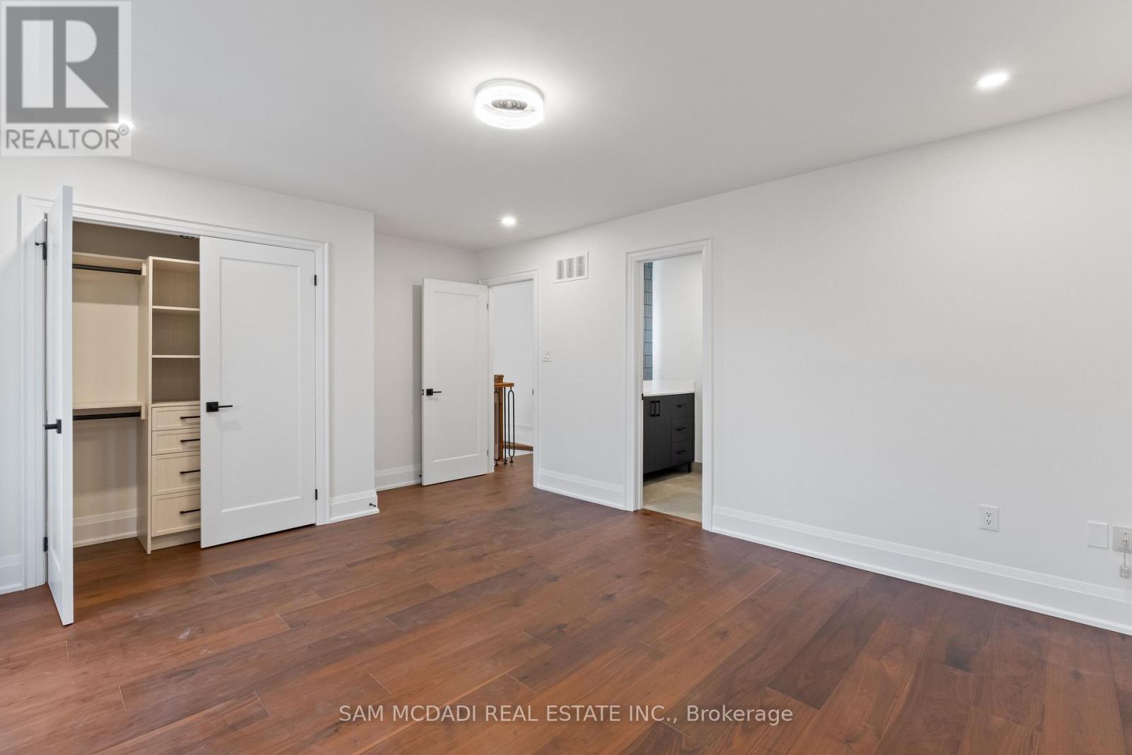 5180 Littlebend Drive, Mississauga, ON - Indoor Photo Showing Other Room