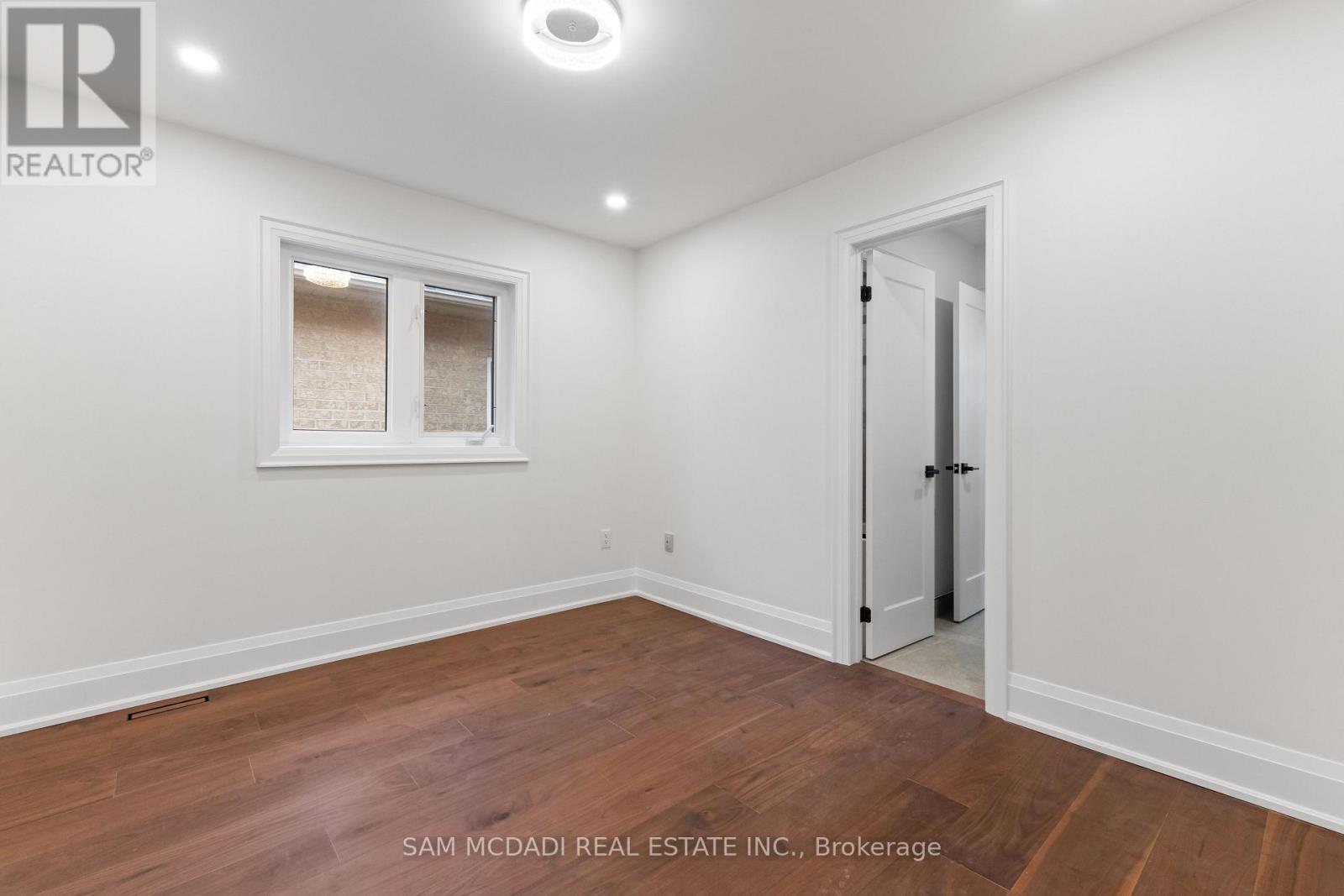 5180 Littlebend Drive, Mississauga, ON - Indoor Photo Showing Other Room