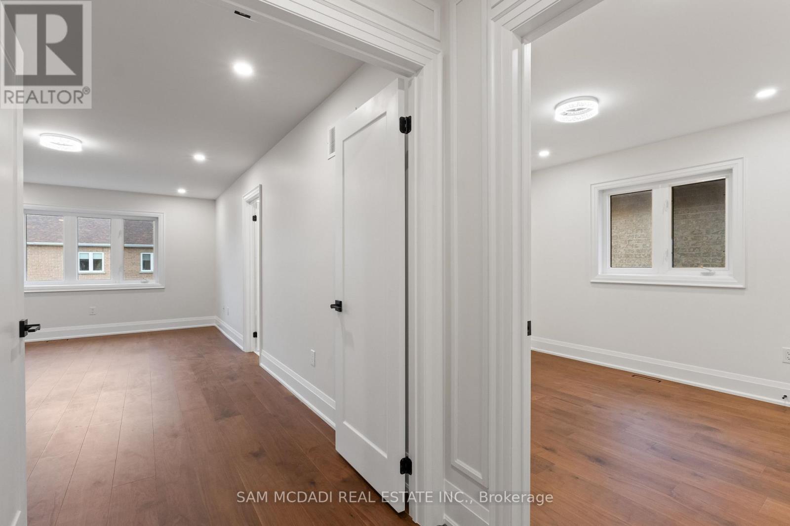 5180 Littlebend Drive, Mississauga, ON - Indoor Photo Showing Other Room