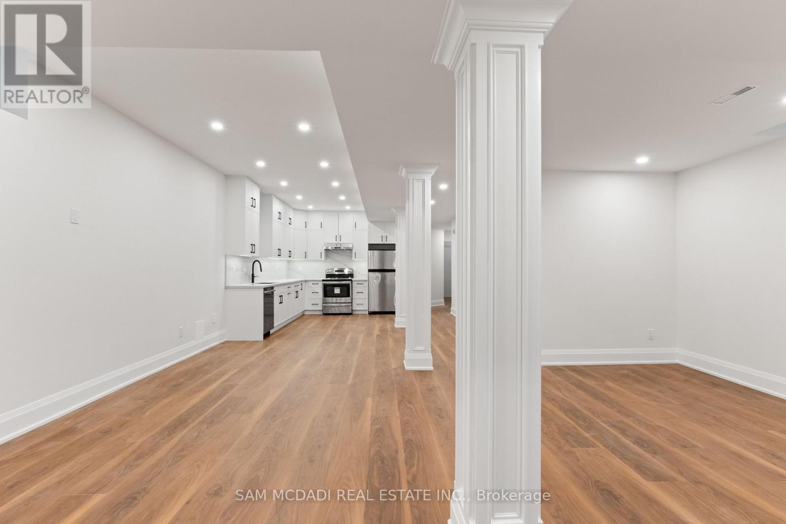 5180 Littlebend Drive, Mississauga, ON - Indoor Photo Showing Other Room