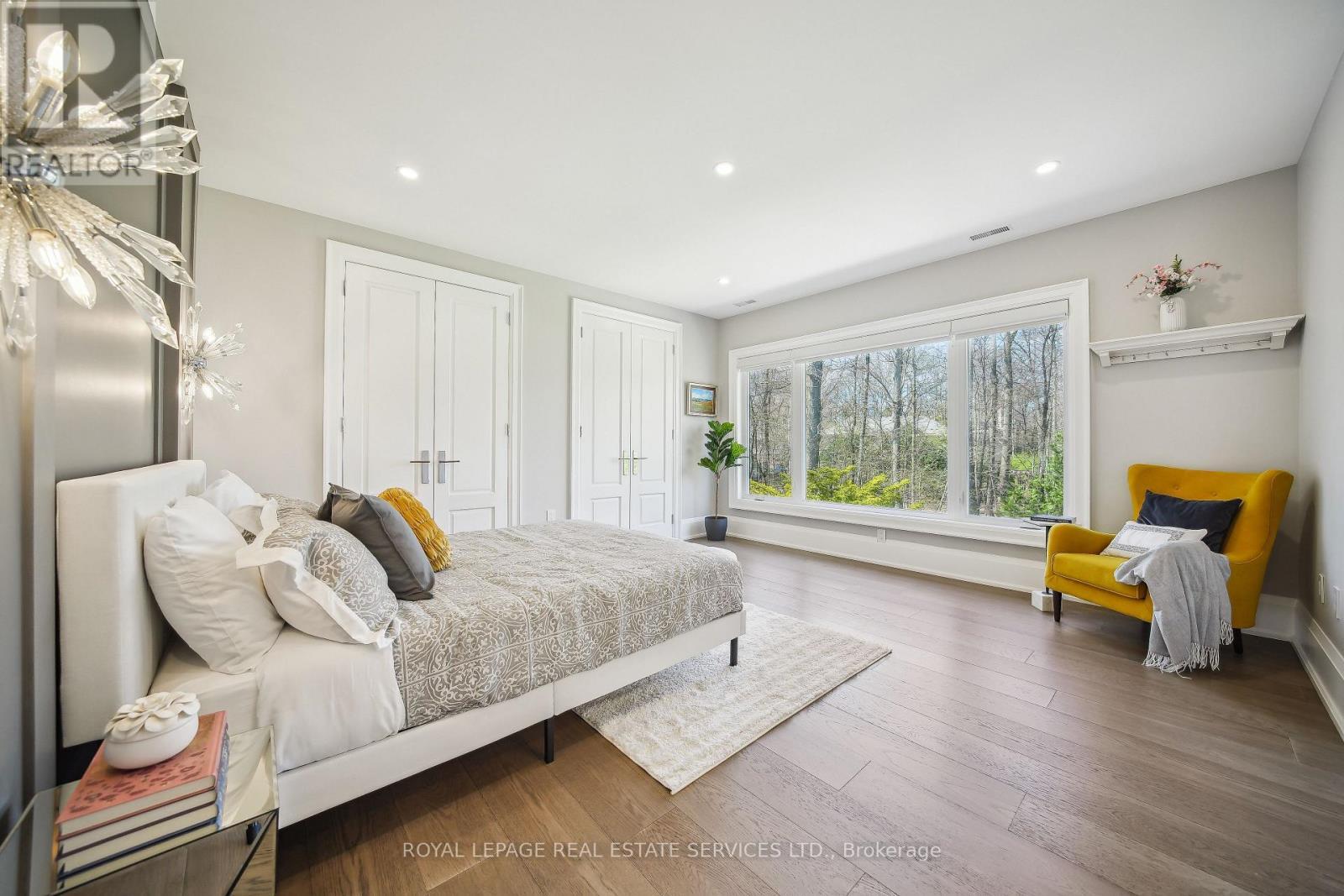 1489 Rogerswood Court, Mississauga, ON - Indoor Photo Showing Bedroom