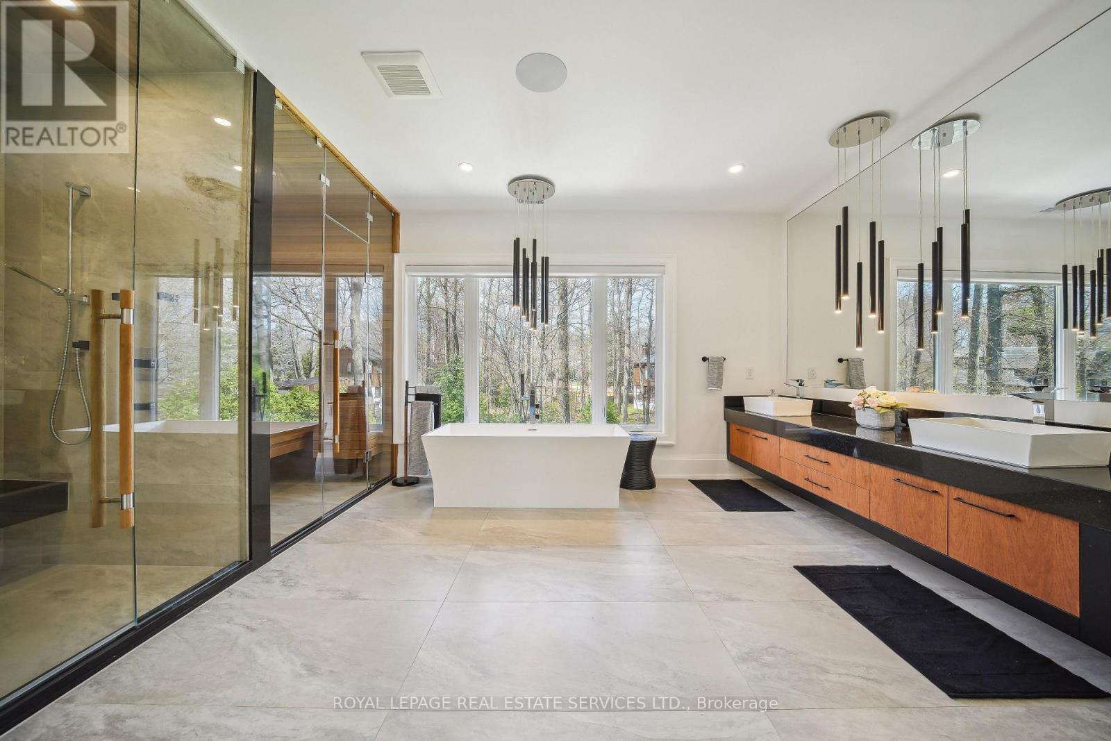 1489 Rogerswood Court, Mississauga, ON - Indoor Photo Showing Other Room