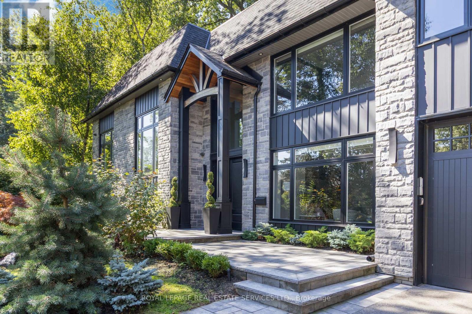 1489 Rogerswood Court, Mississauga, ON - Outdoor