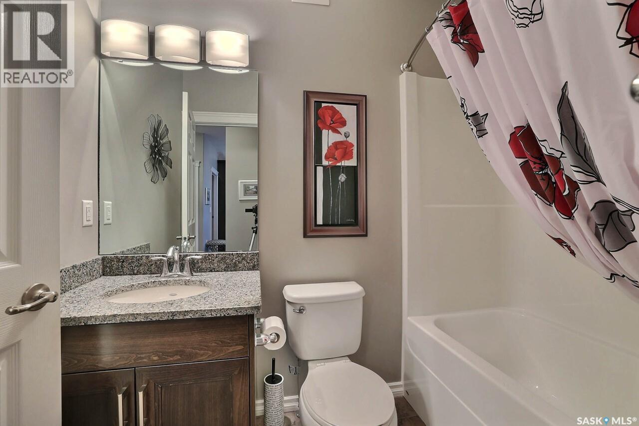 201 4721 Mctavish Street, Regina, SK - Indoor Photo Showing Bathroom