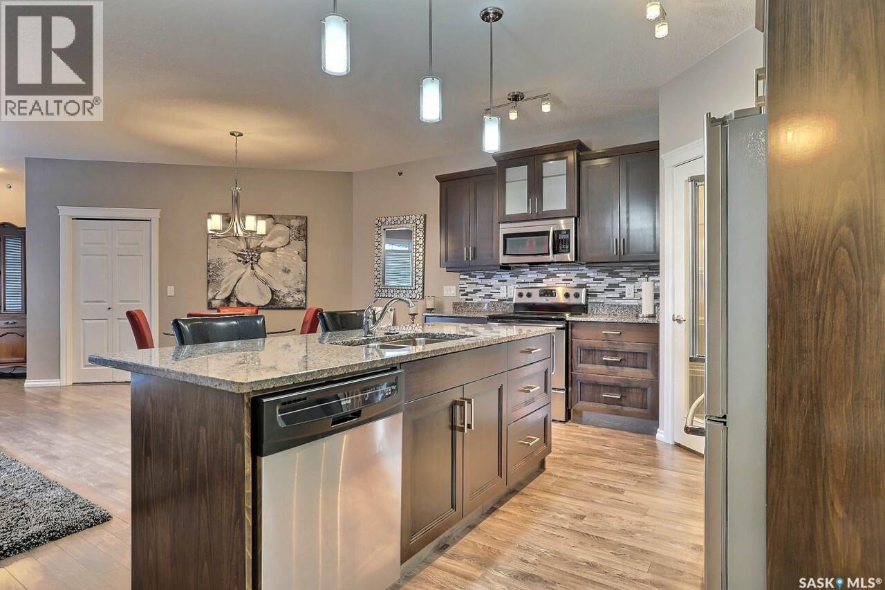 201 4721 Mctavish Street, Regina, SK - Indoor Photo Showing Kitchen With Upgraded Kitchen