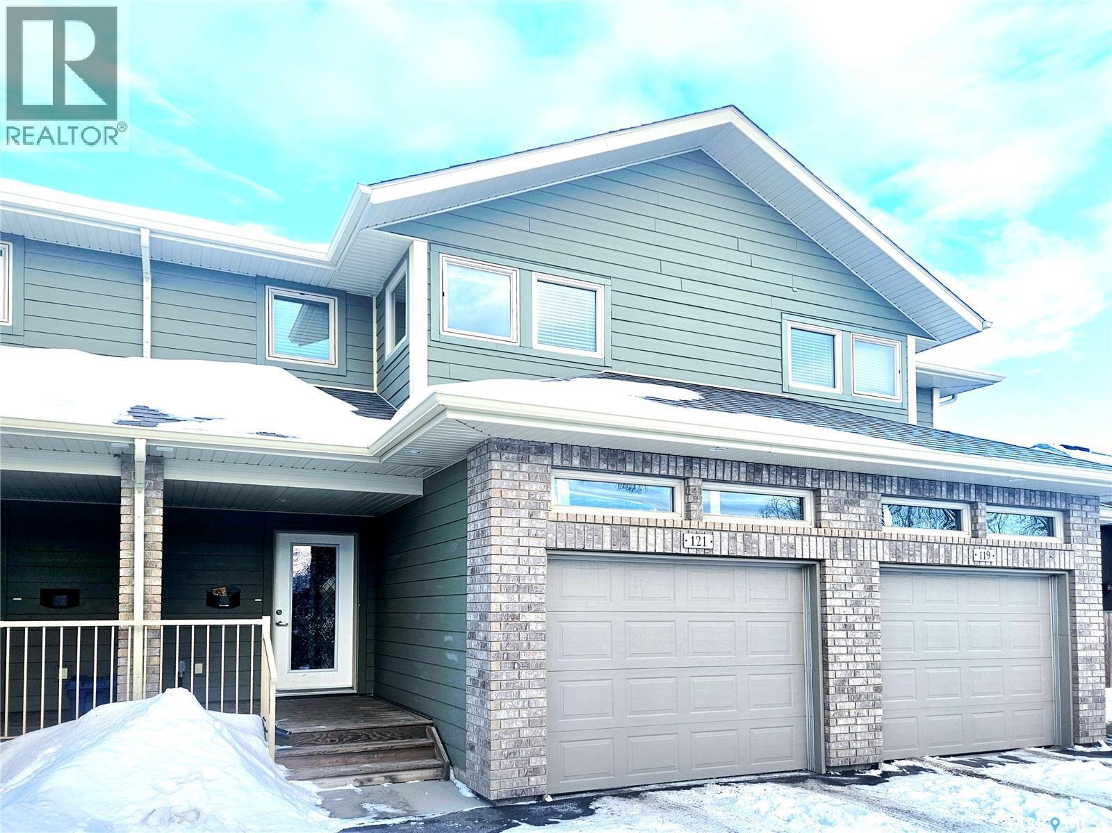 121 115 Shepherd Crescent, Saskatoon, SK - Outdoor