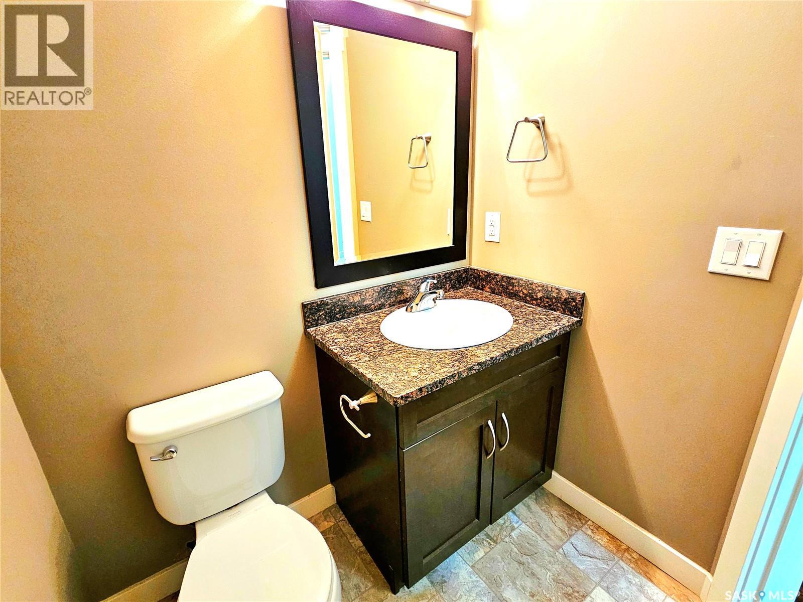 121 115 Shepherd Crescent, Saskatoon, SK - Indoor Photo Showing Bathroom
