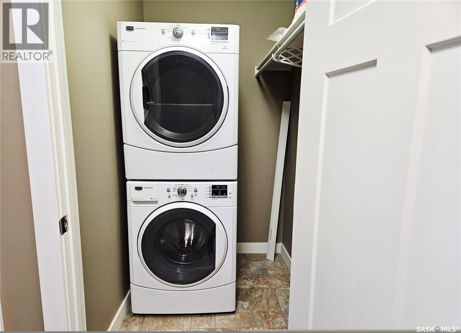 121 115 Shepherd Crescent, Saskatoon, SK - Indoor Photo Showing Laundry Room