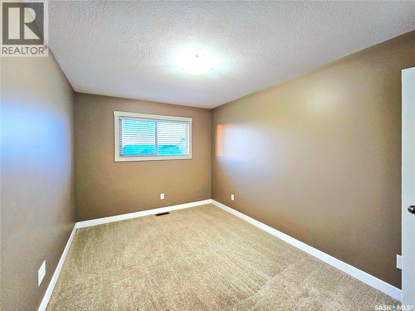 121 115 Shepherd Crescent, Saskatoon, SK - Indoor Photo Showing Other Room