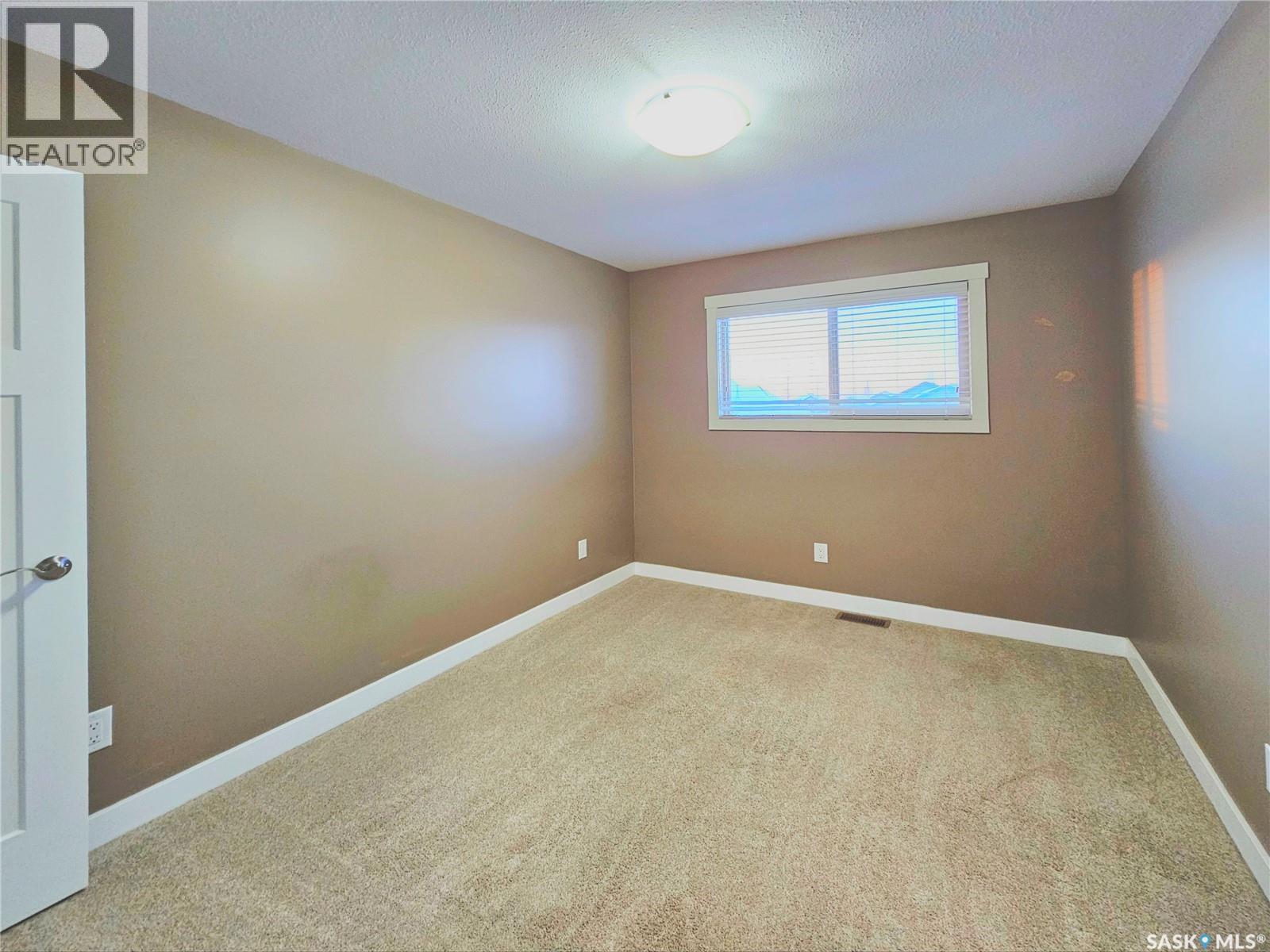 121 115 Shepherd Crescent, Saskatoon, SK - Indoor Photo Showing Other Room