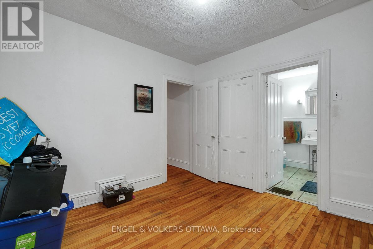 258 Kent Street, Ottawa, ON - Indoor Photo Showing Other Room