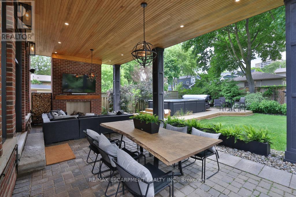 43 Mississauga Road S, Mississauga, ON - Outdoor With Deck Patio Veranda With Exterior
