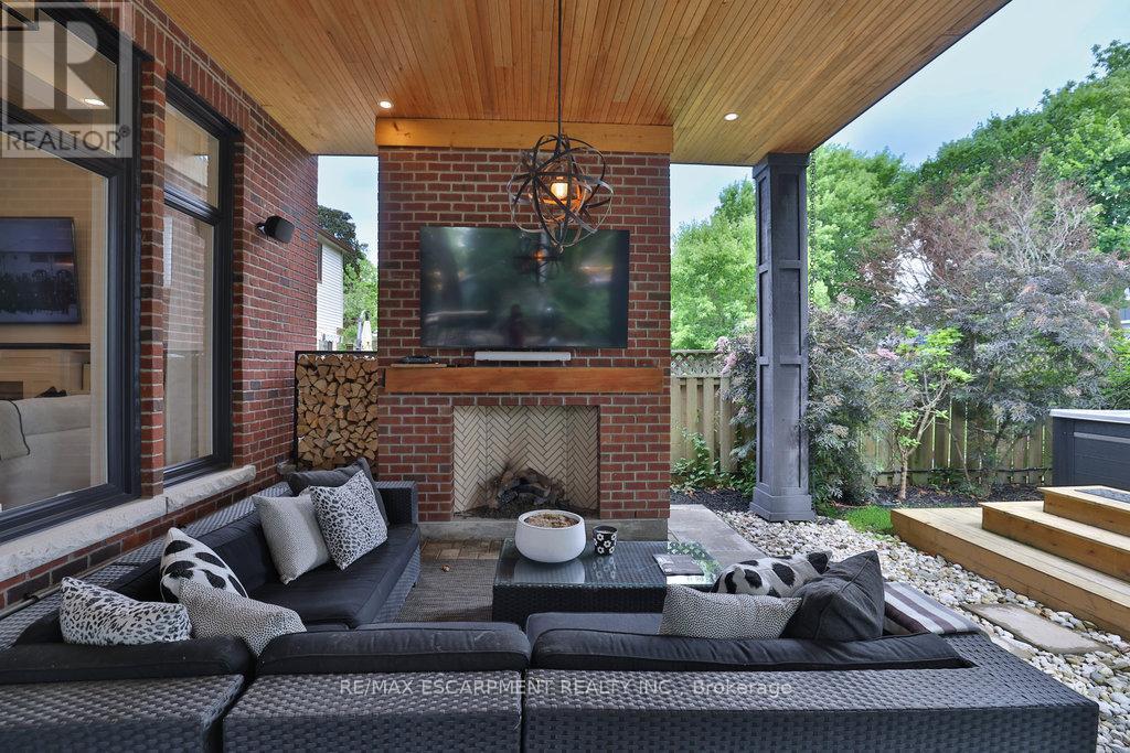 43 Mississauga Road S, Mississauga, ON - Outdoor With Deck Patio Veranda With Exterior