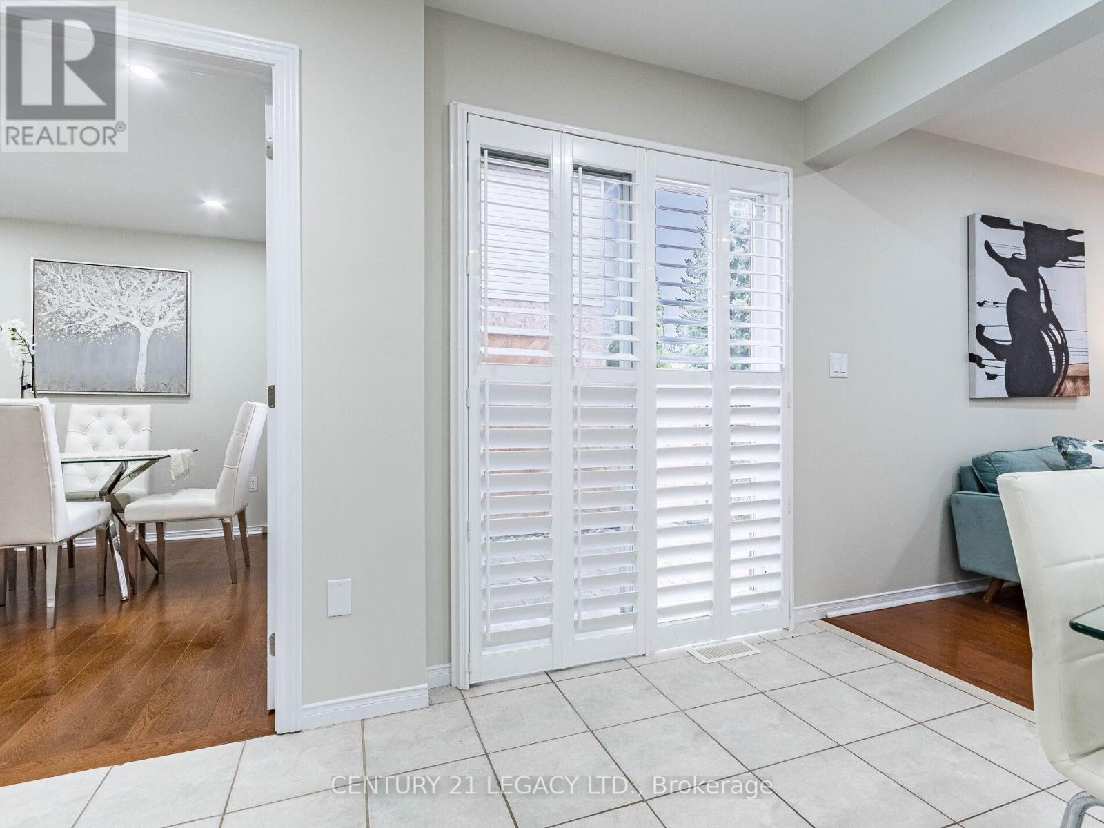 4110 Forest Run Avenue, Burlington, ON - Indoor