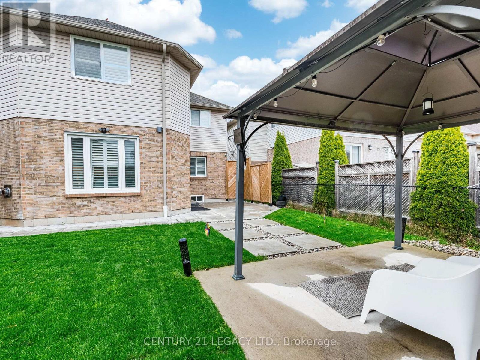 4110 Forest Run Avenue, Burlington, ON - Outdoor