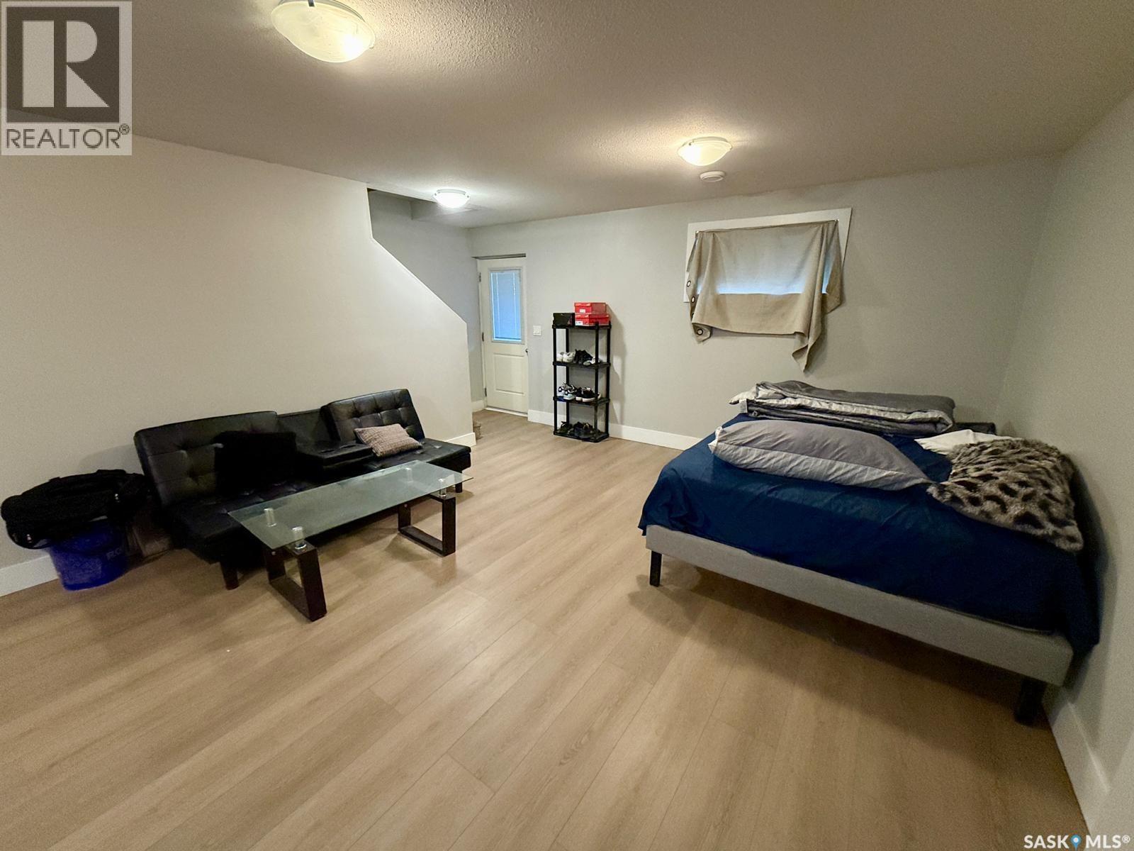 2260 Montreal Street, Regina, SK - Indoor Photo Showing Bedroom