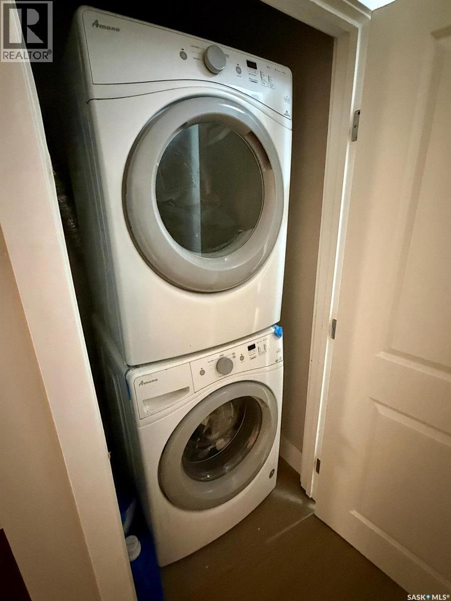 2260 Montreal Street, Regina, SK - Indoor Photo Showing Laundry Room