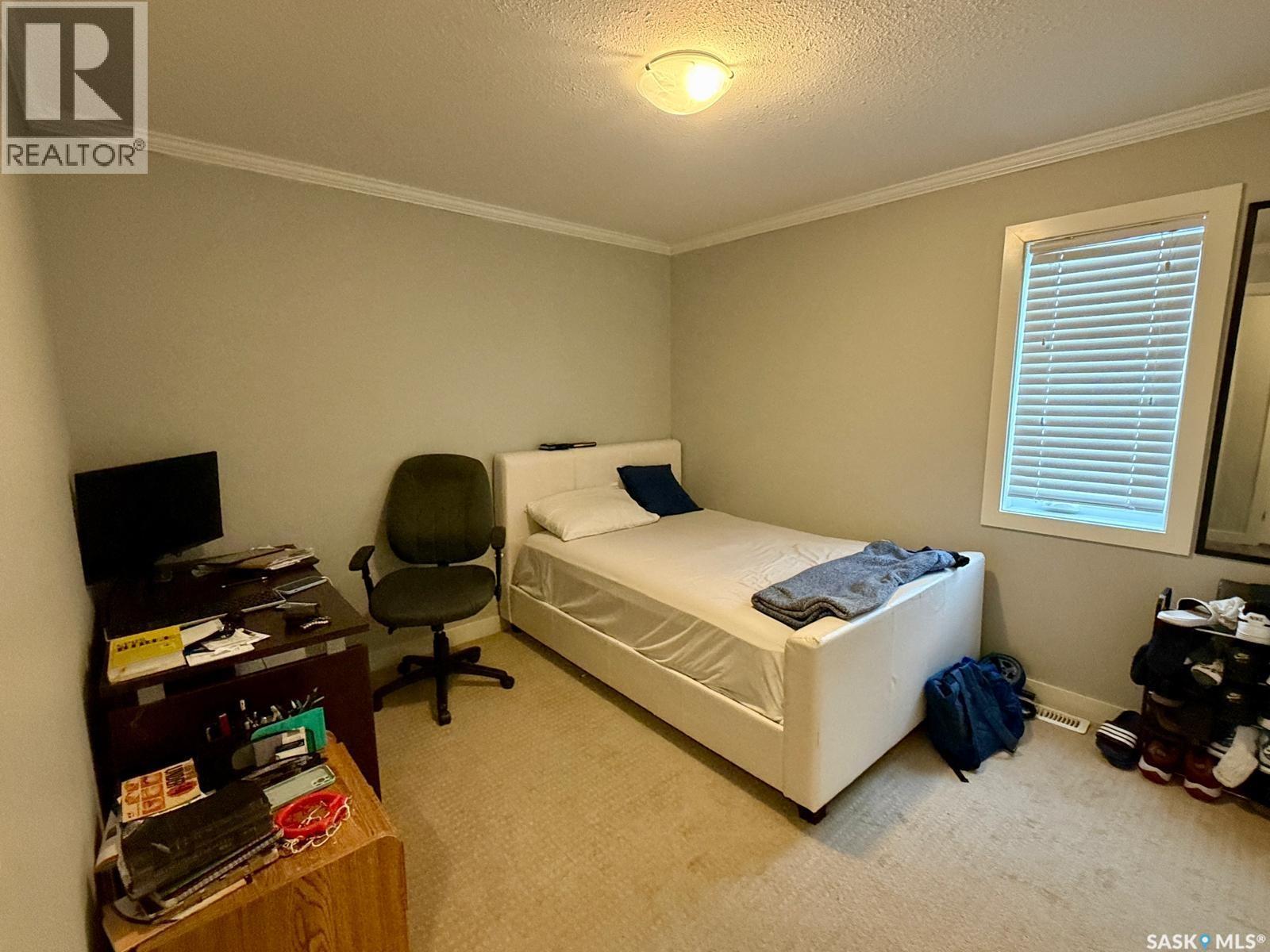 2260 Montreal Street, Regina, SK - Indoor Photo Showing Bedroom