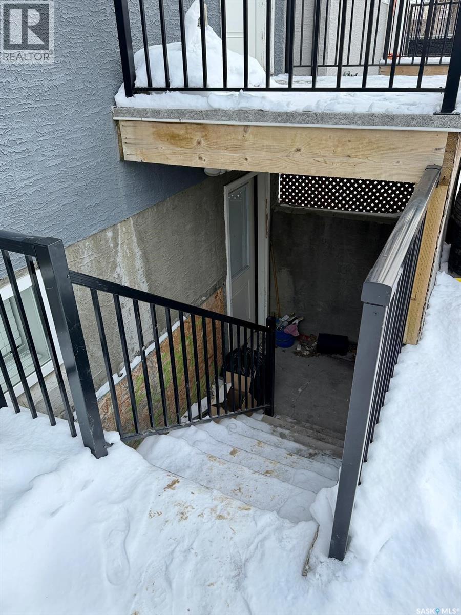 2260 Montreal Street, Regina, SK - Outdoor With Exterior