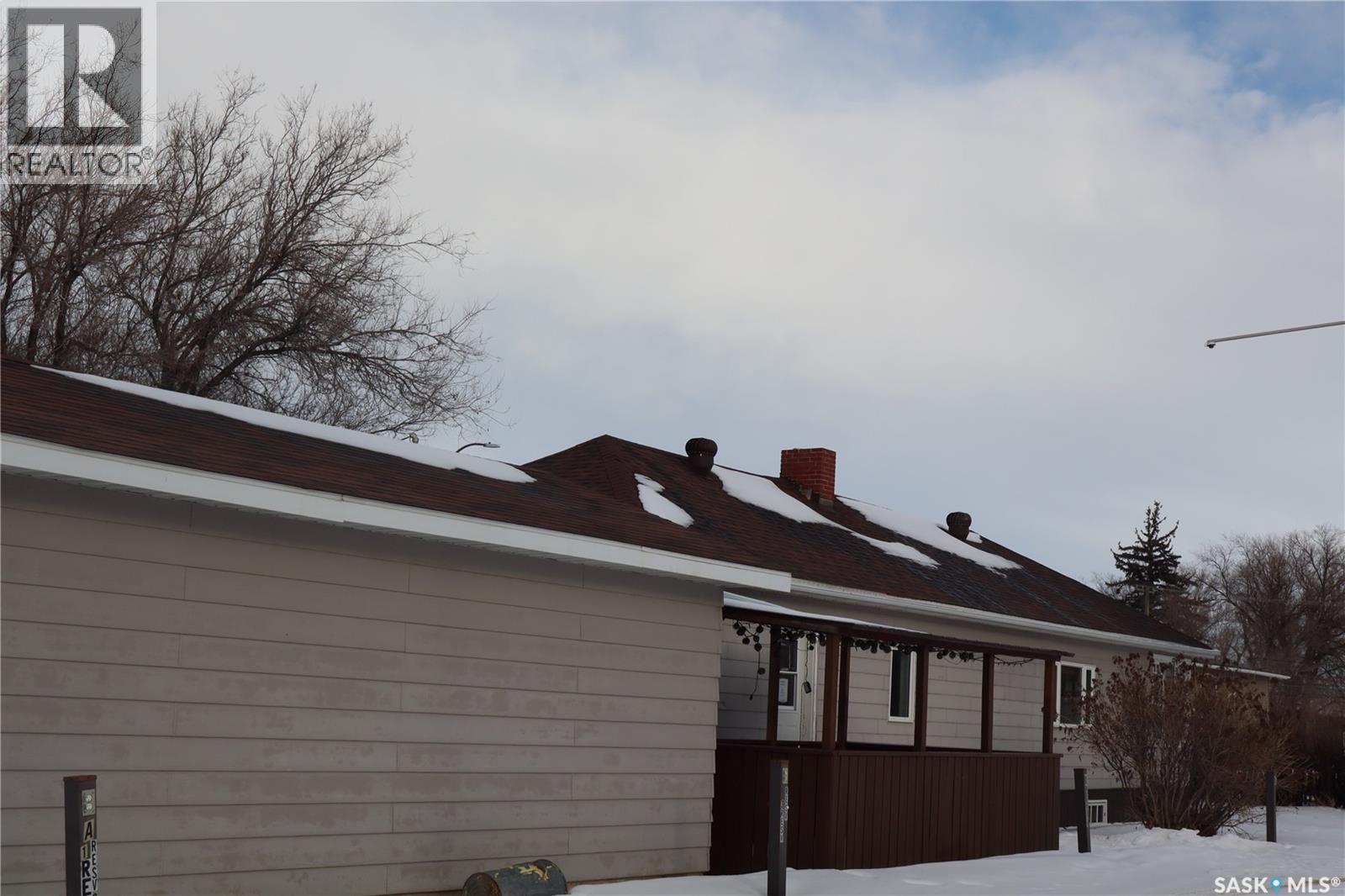 52 2Nd Avenue Ne, Swift Current, SK - Outdoor