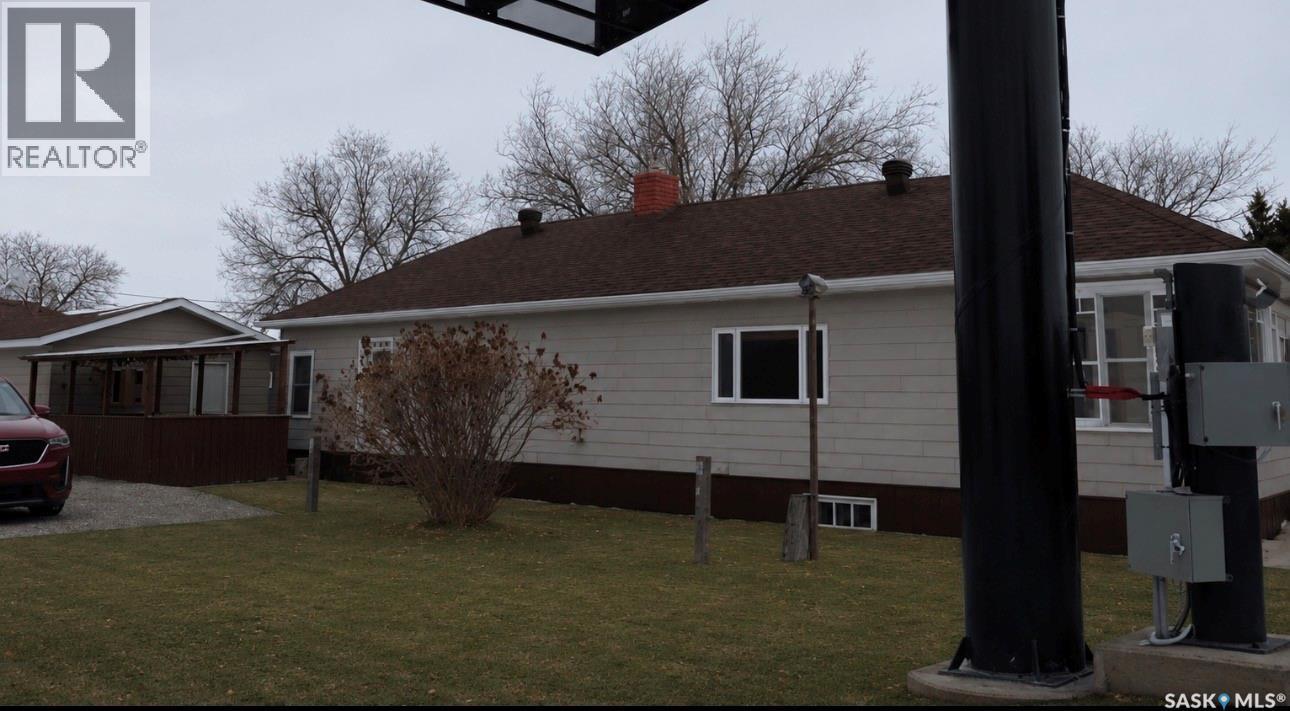 52 2Nd Avenue Ne, Swift Current, SK