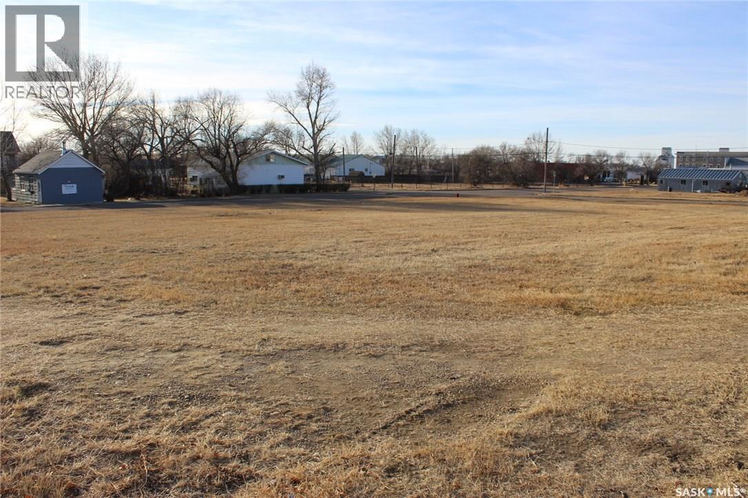 253 2Nd Avenue E, Shaunavon, SK