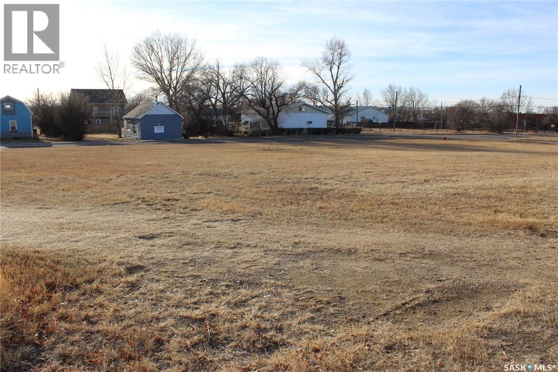 253 2Nd Avenue E, Shaunavon, SK