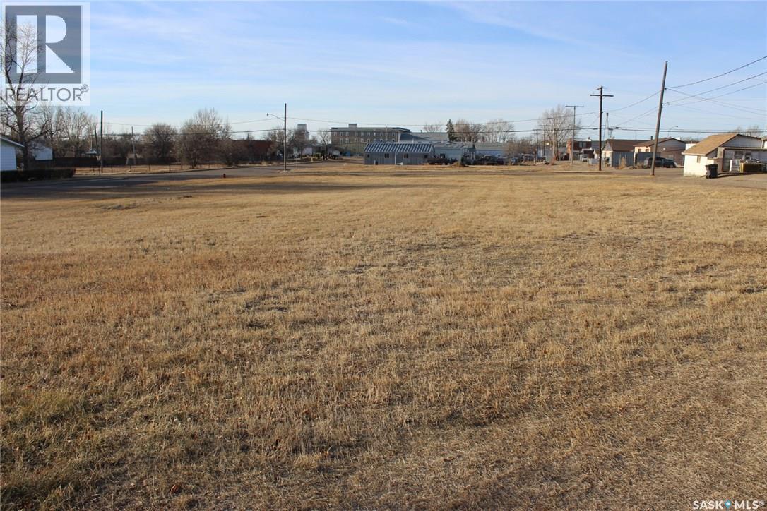 253 2Nd Avenue E, Shaunavon, SK