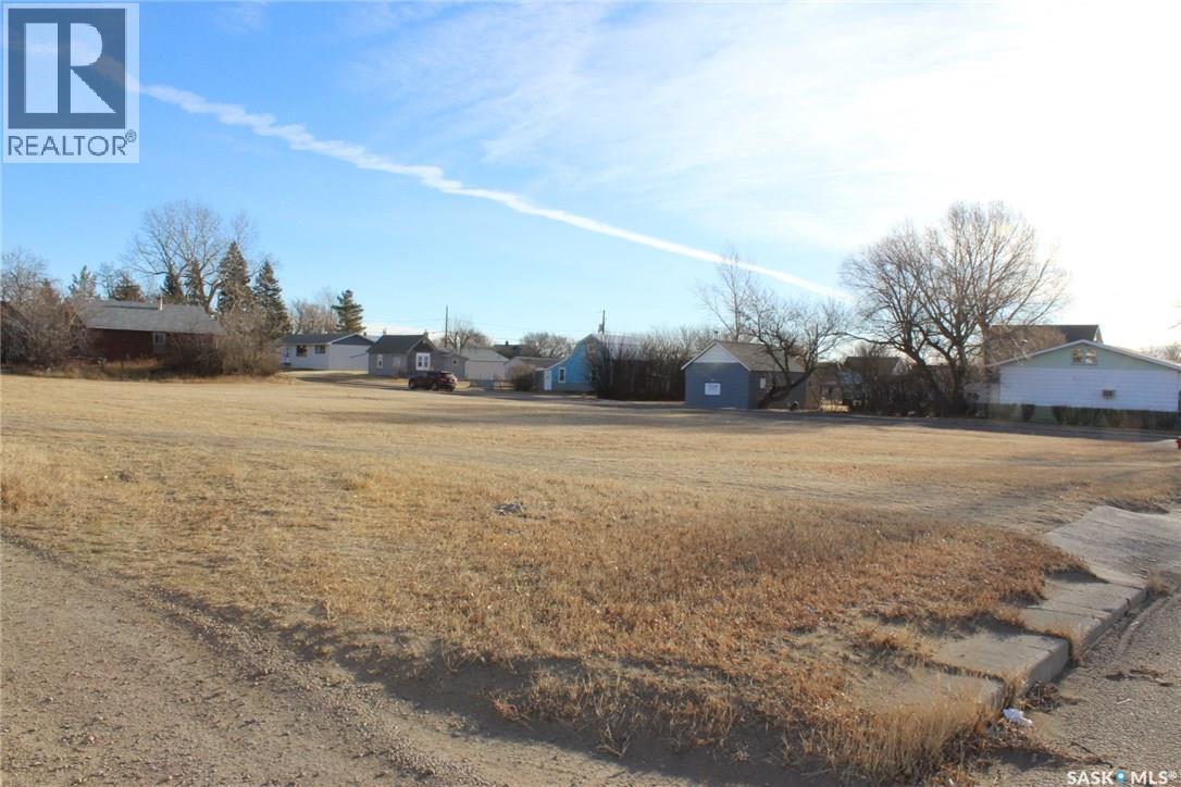 253 2Nd Avenue E, Shaunavon, SK
