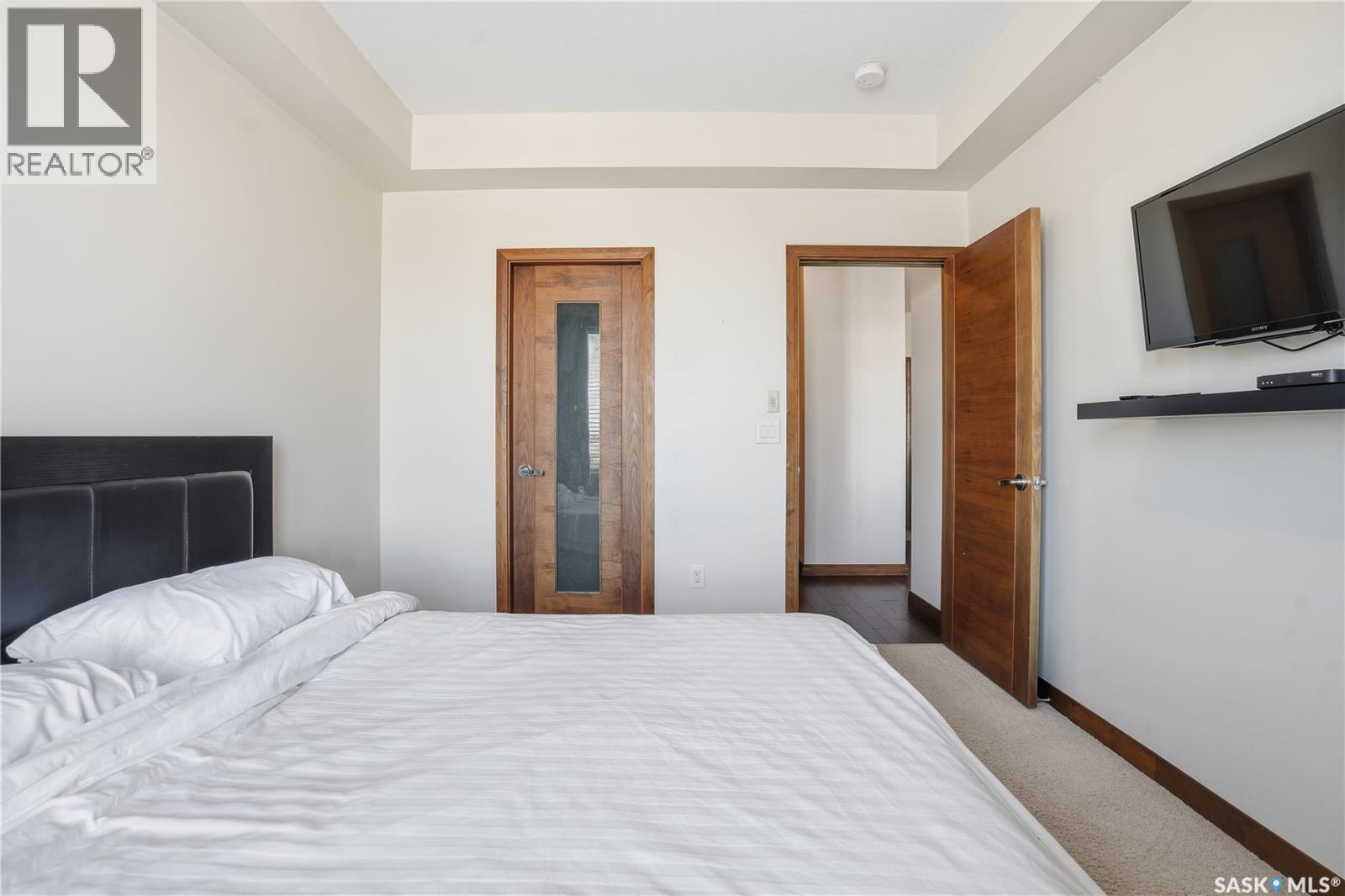 414 2101 Heseltine Road, Regina, SK - Indoor Photo Showing Bedroom