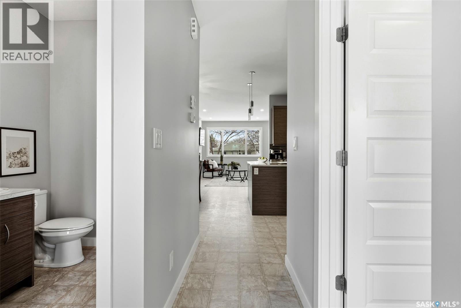 2168 Wascana Street, Regina, SK - Indoor Photo Showing Bathroom