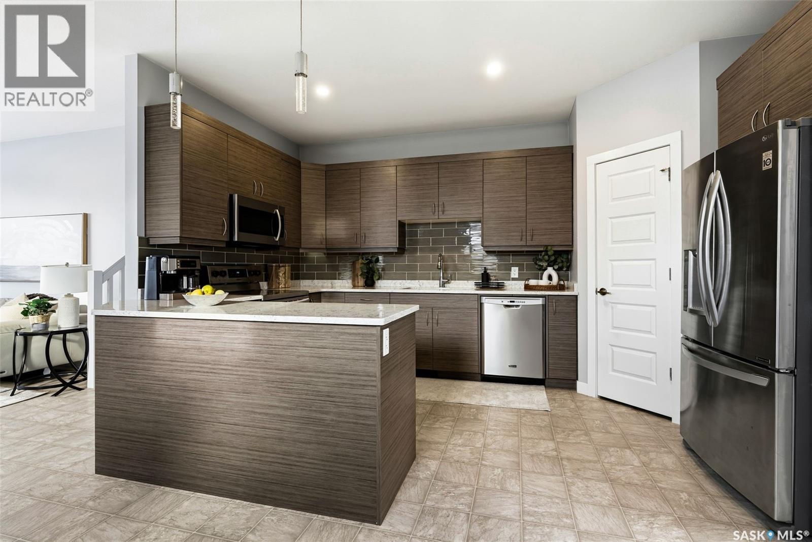2168 Wascana Street, Regina, SK - Indoor Photo Showing Kitchen With Stainless Steel Kitchen With Upgraded Kitchen