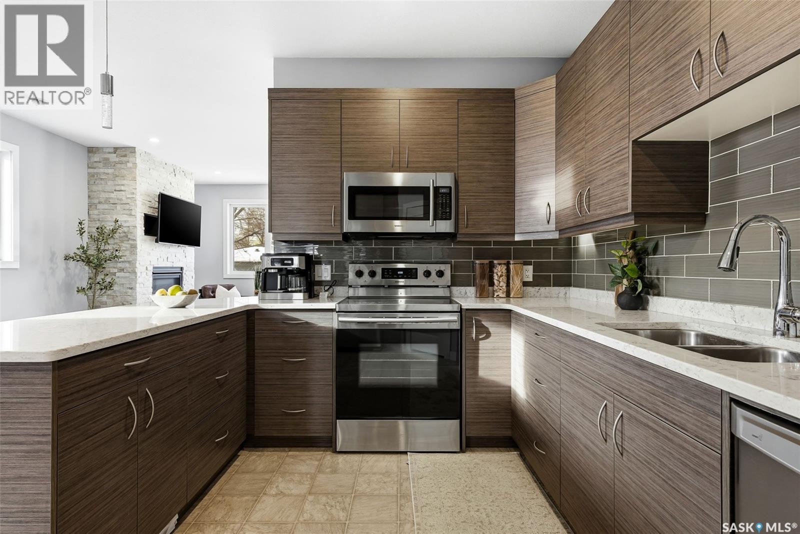 2168 Wascana Street, Regina, SK - Indoor Photo Showing Kitchen With Double Sink