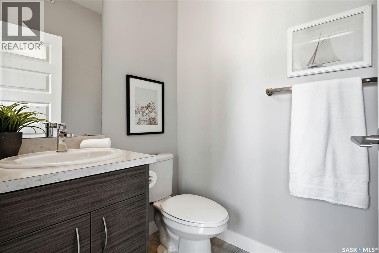 2168 Wascana Street, Regina, SK - Indoor Photo Showing Bathroom
