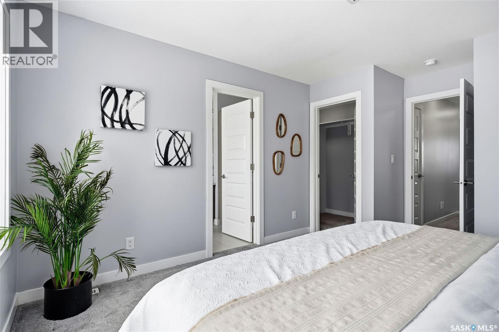 2168 Wascana Street, Regina, SK - Indoor Photo Showing Bedroom
