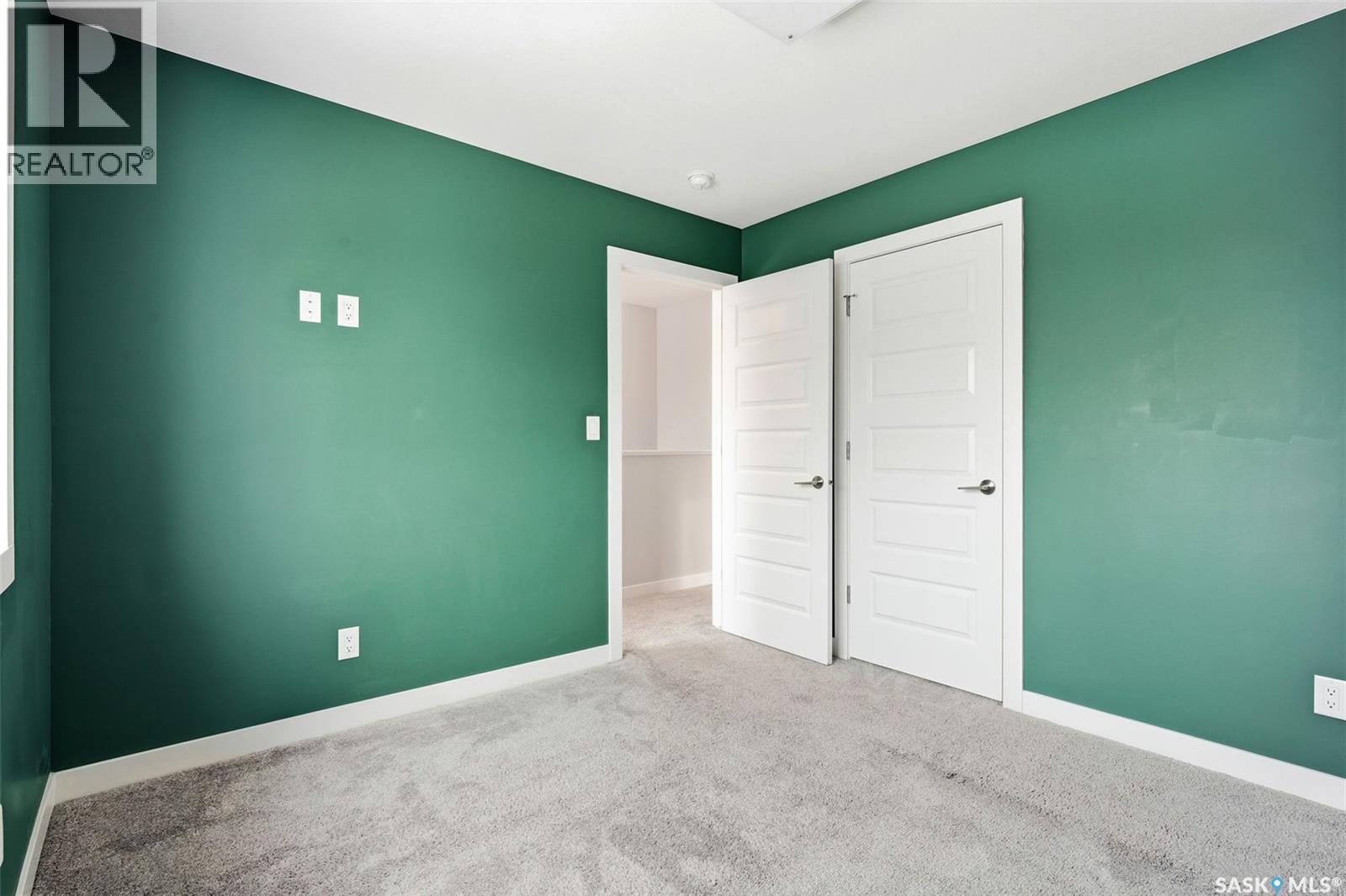 2168 Wascana Street, Regina, SK - Indoor