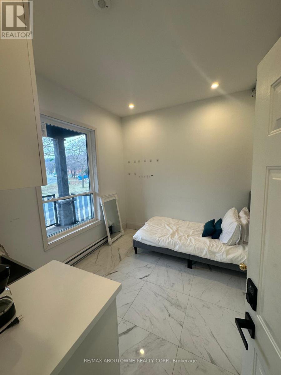 66 Wellington Street S, Hamilton, ON - Indoor