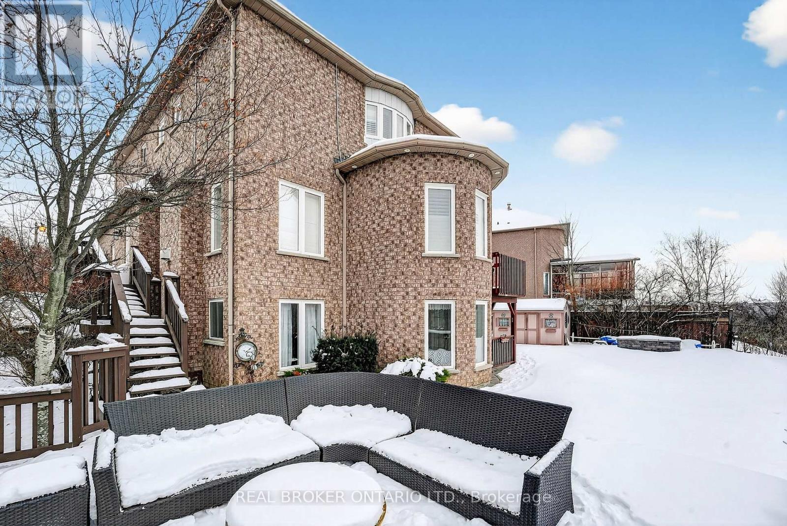 39 Pinebrook Circle, Caledon, ON