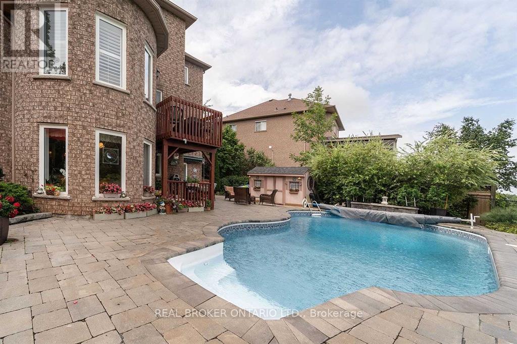 39 Pinebrook Circle, Caledon, ON