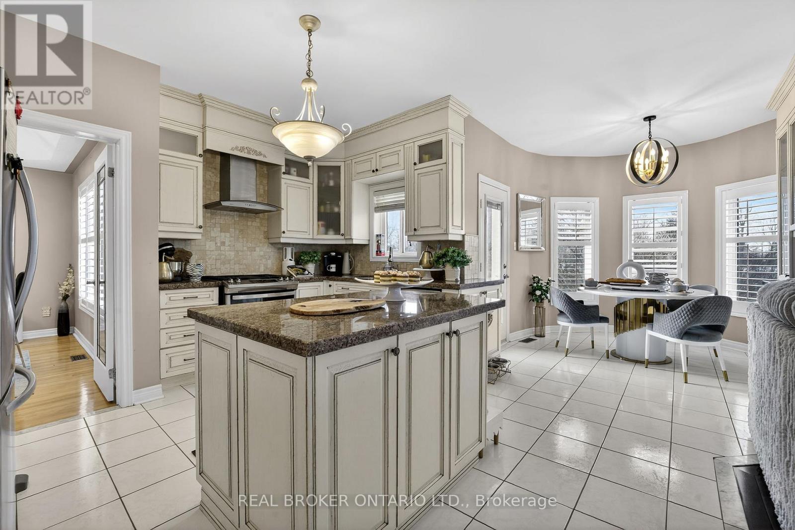 39 Pinebrook Circle, Caledon, ON