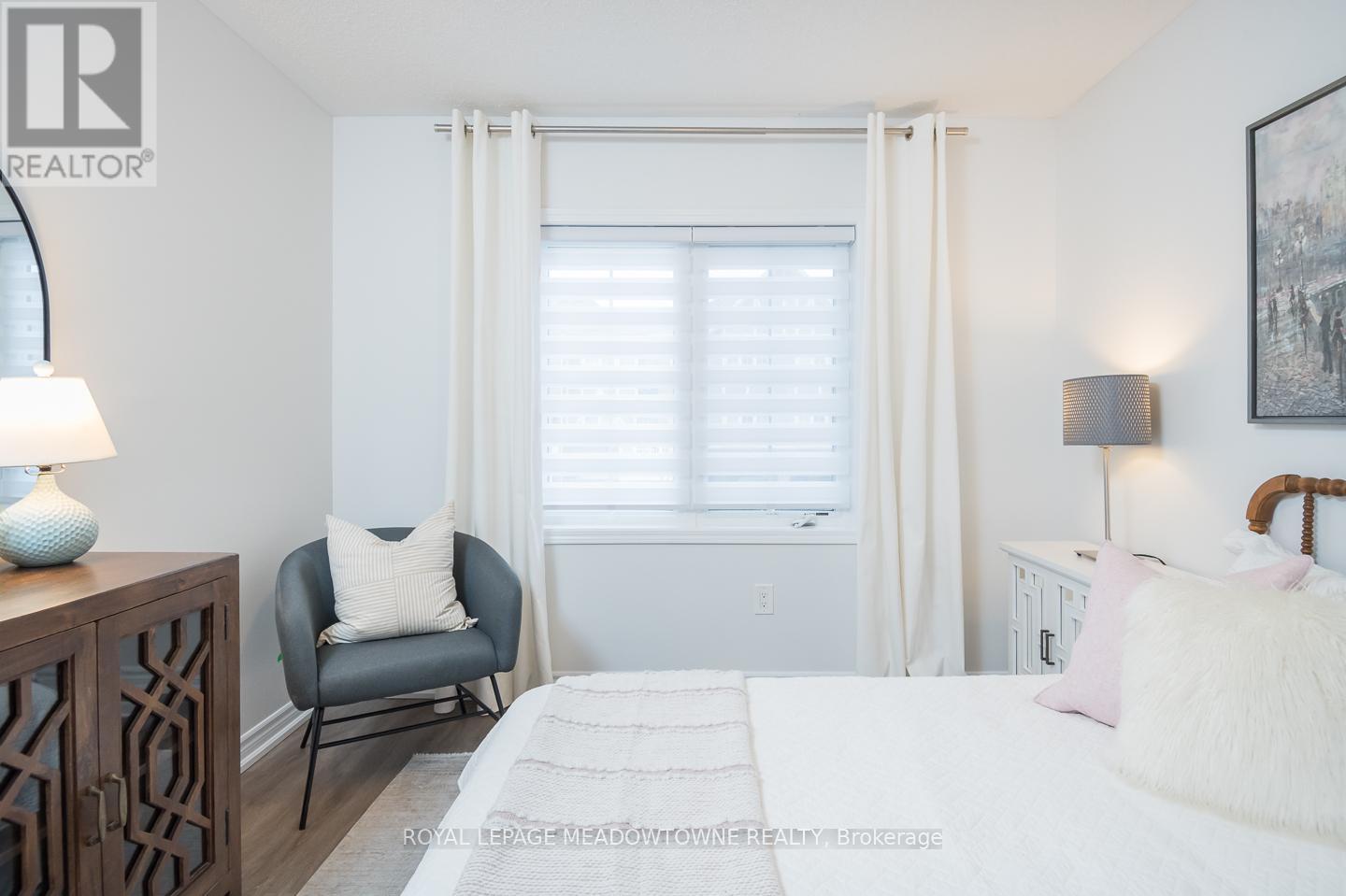 1667 Clitherow Street, Milton, ON - Indoor Photo Showing Bedroom