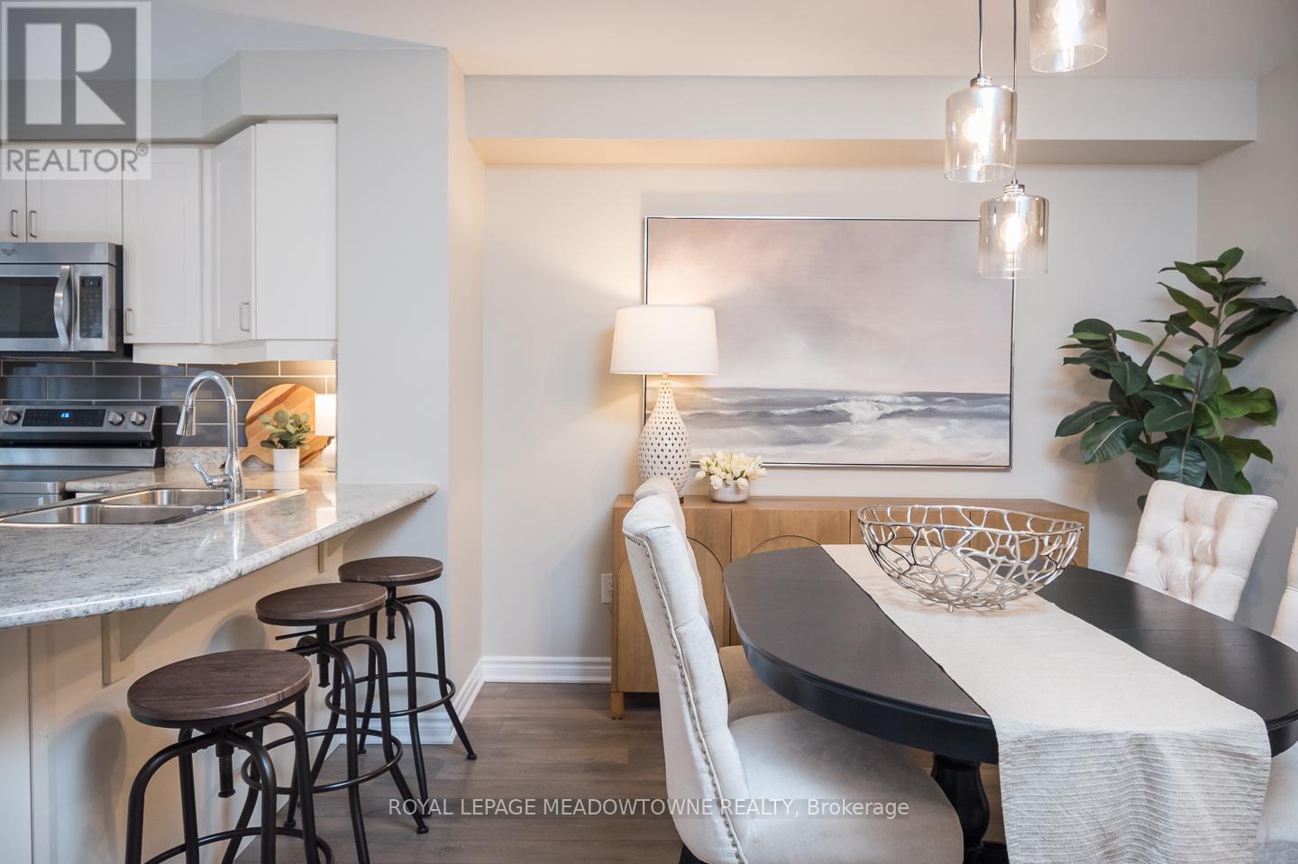 1667 Clitherow Street, Milton, ON - Indoor