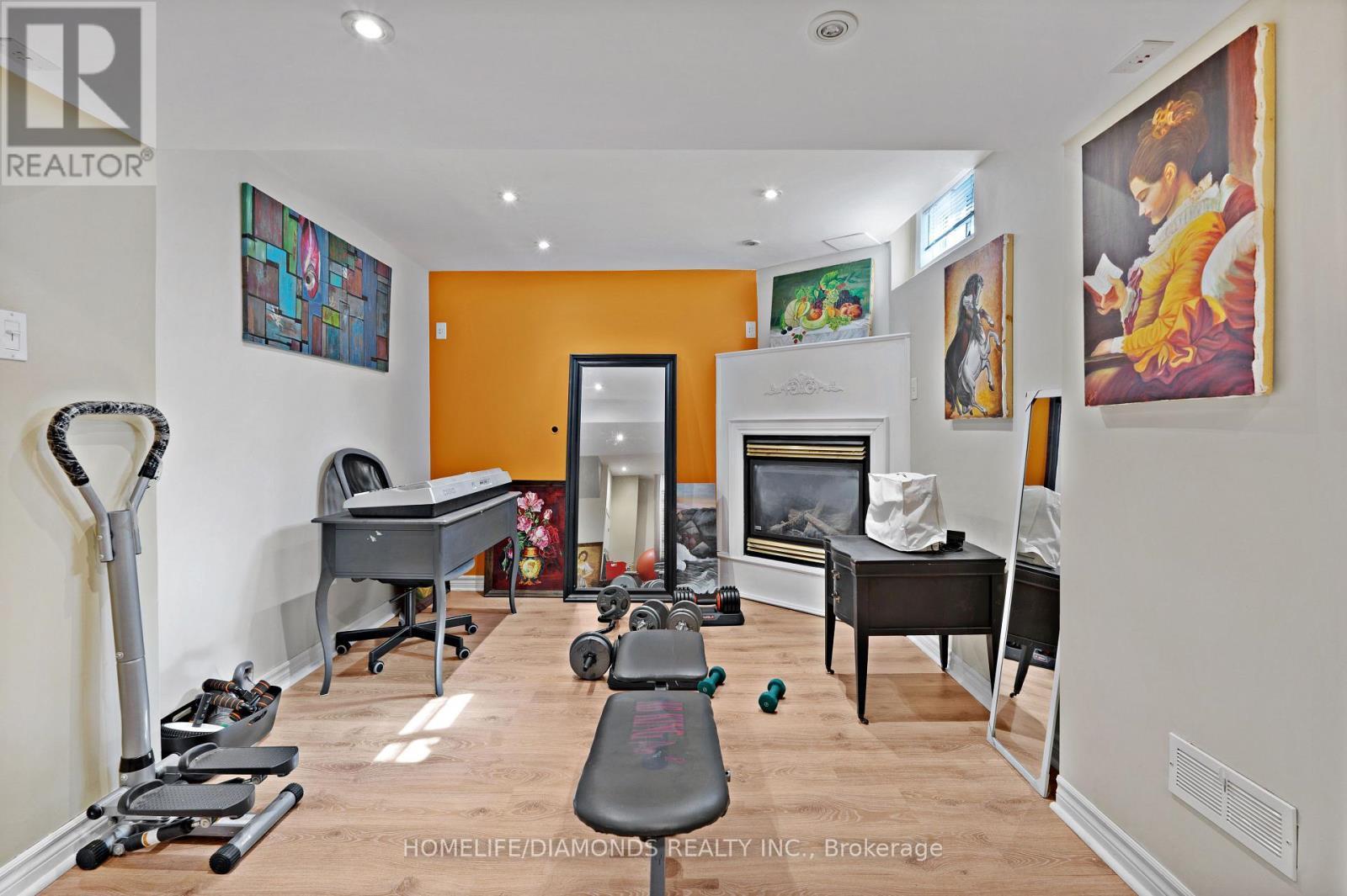 540 Delphine Drive, Burlington, ON - Indoor With Fireplace