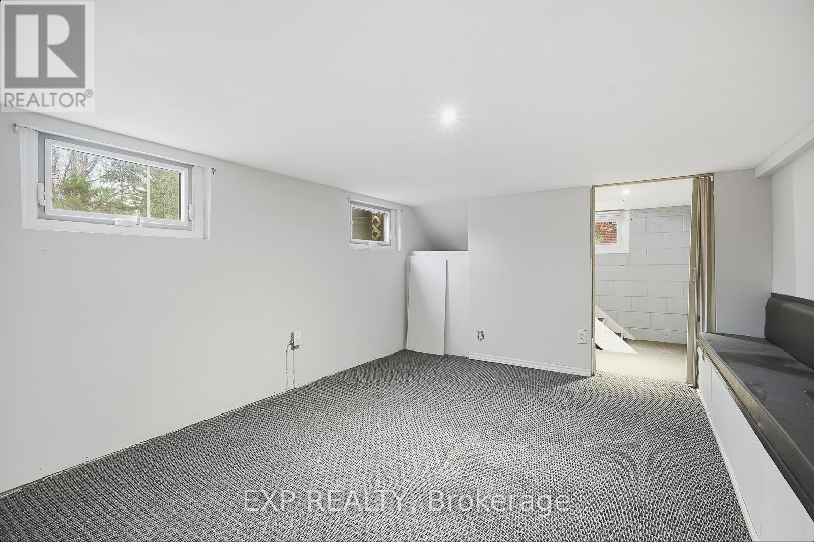 1105 Haig Boulevard, Mississauga, ON - Indoor Photo Showing Other Room