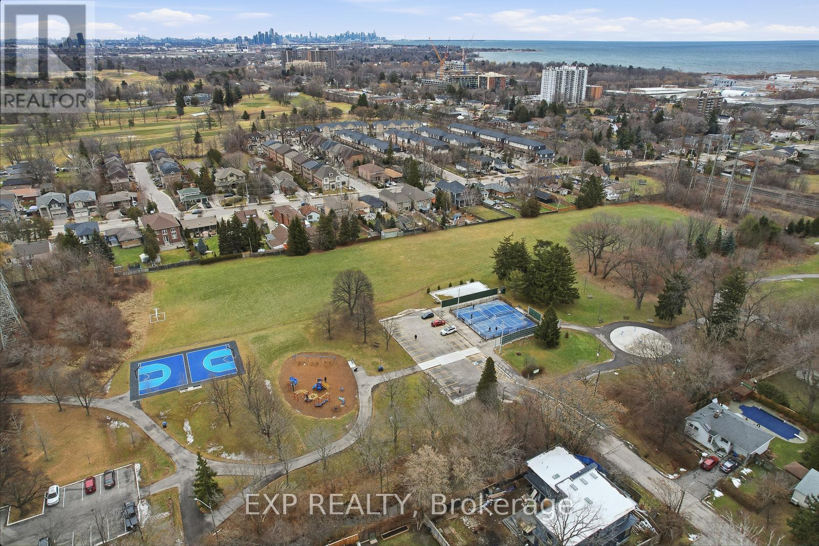 1105 Haig Boulevard, Mississauga, ON - Outdoor With View