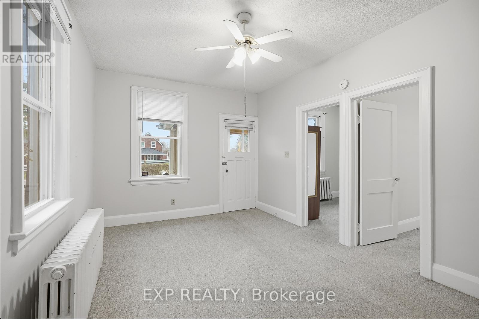 1105 Haig Boulevard, Mississauga, ON - Indoor Photo Showing Other Room